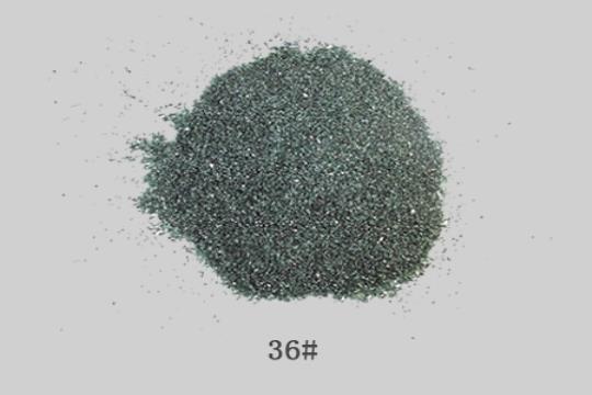 Silicon carbide raw material